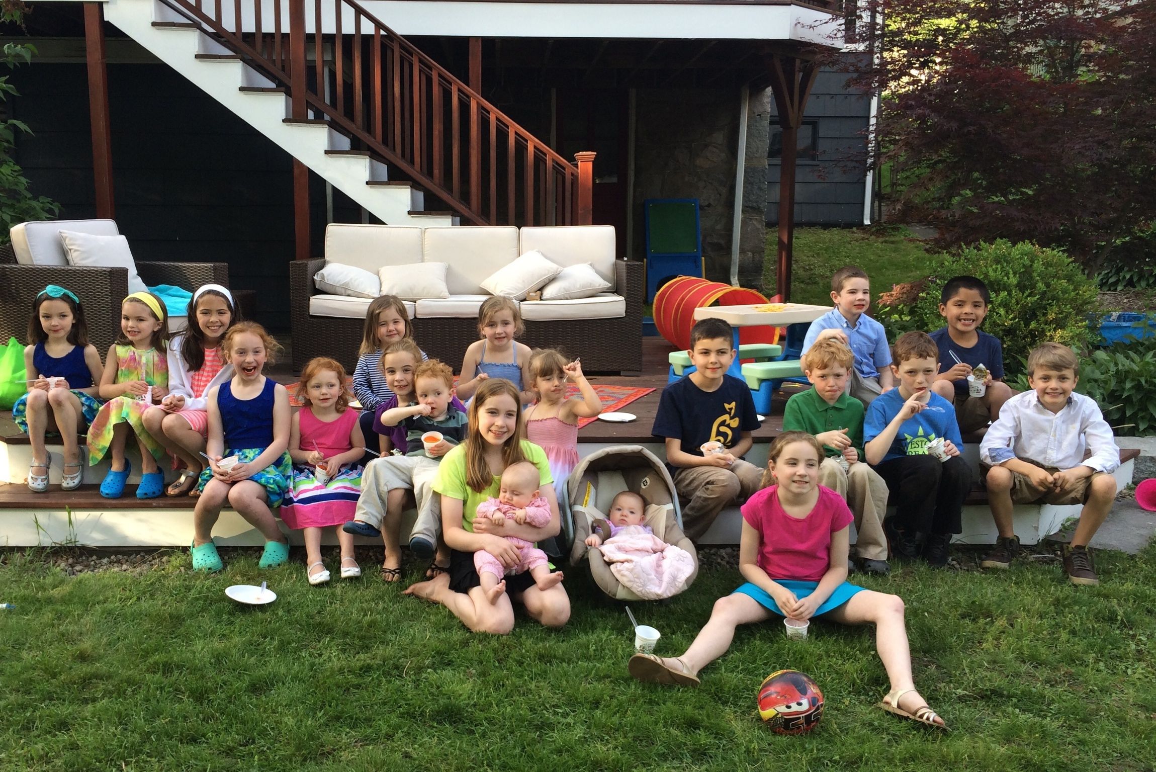 Kids with their Gavin-side cousins