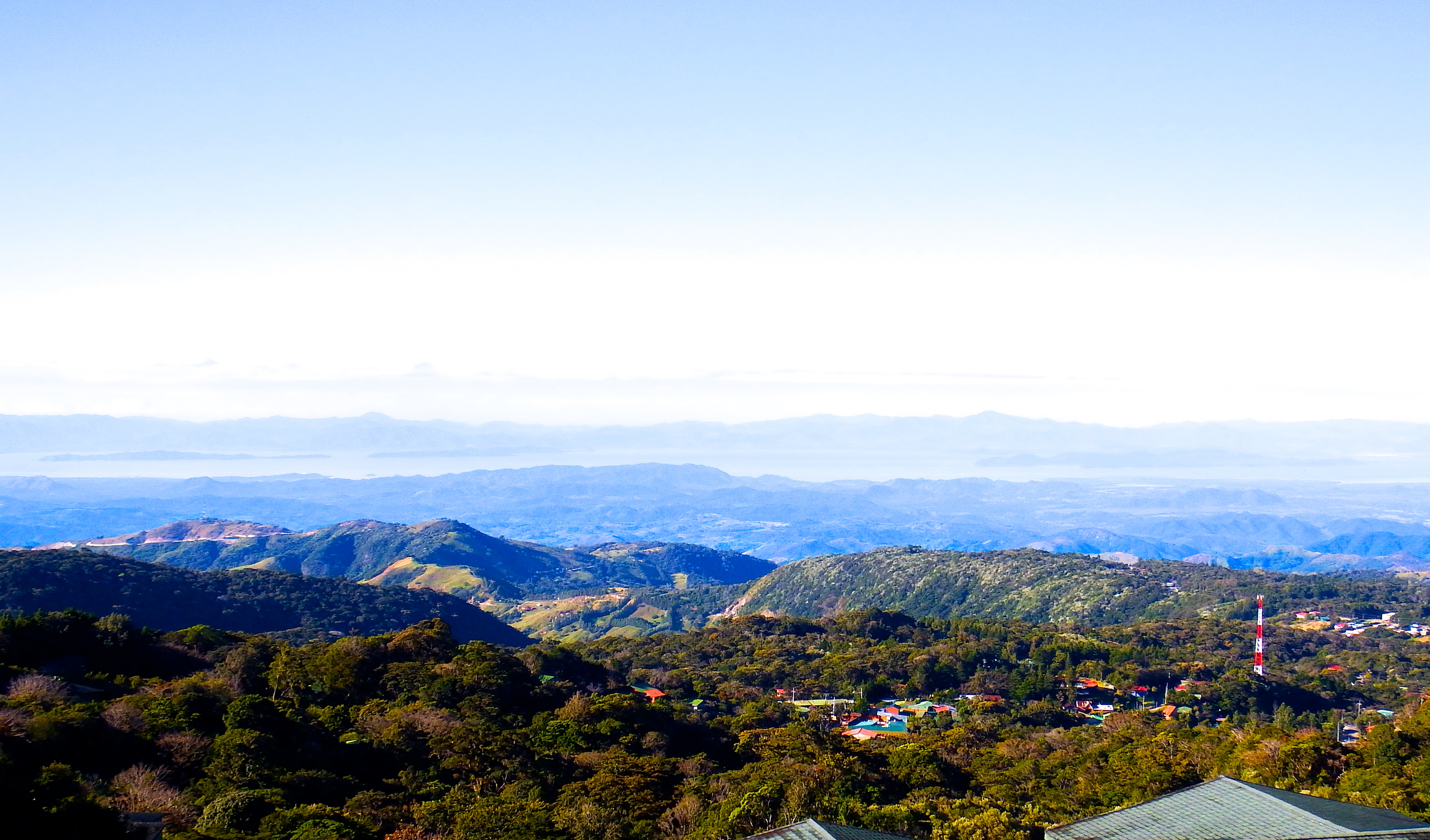 The cool view (that's the ocean and the NIcoya Peninsula far off)