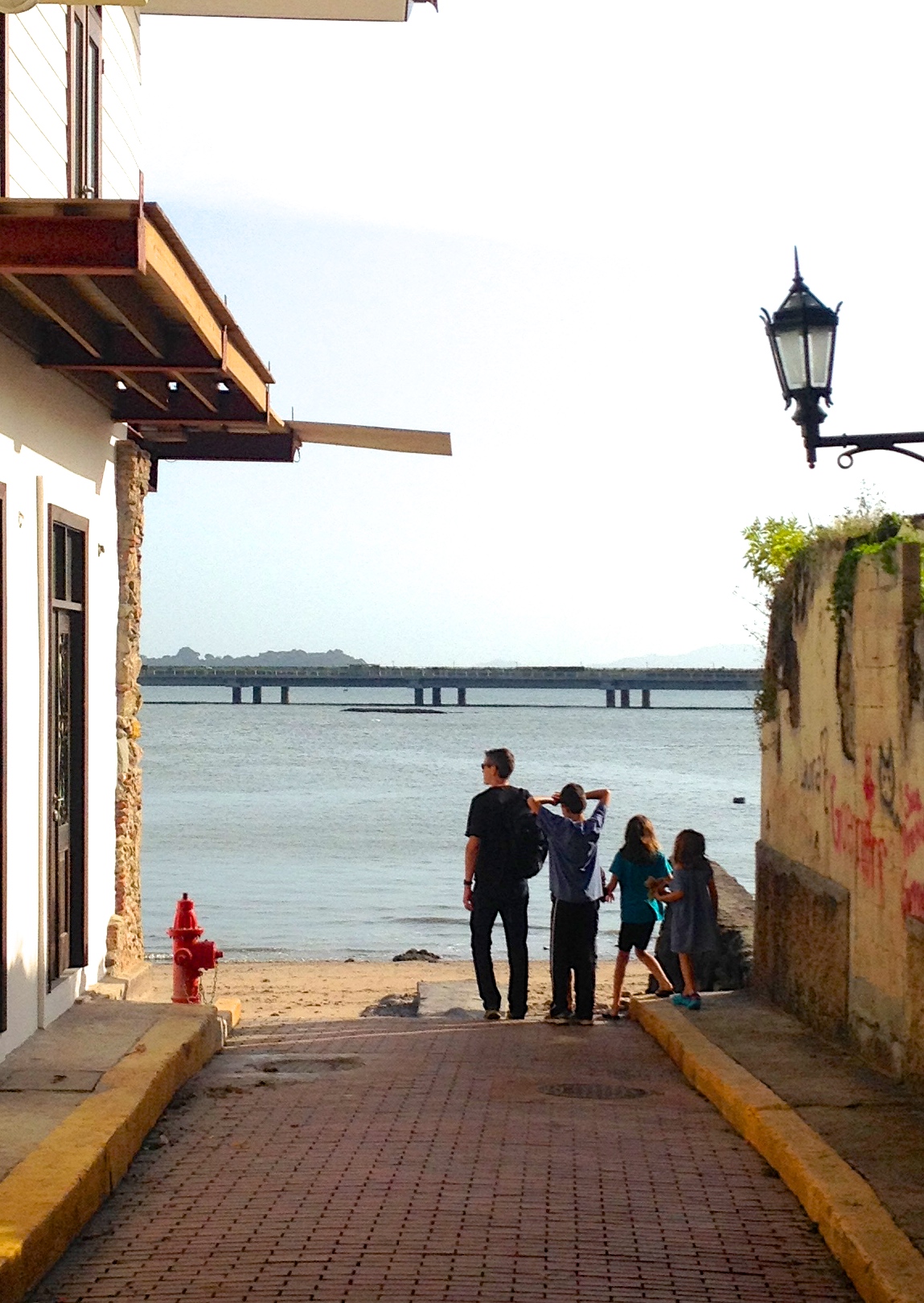 Down by the water in Casco Viejo